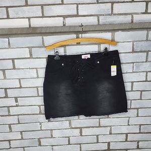 NWT BONGO Black Lace-Up Mini Denim Jean Skirt Size XL Distressed Faded Pockets
